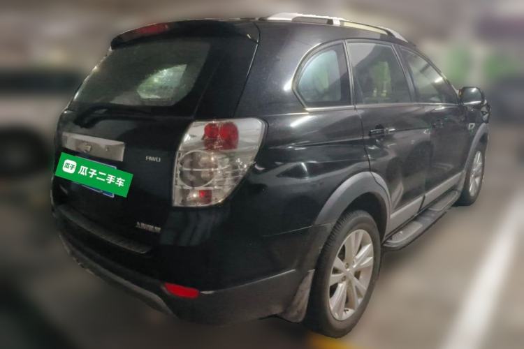 Used Chevrolet Captiva 2014 2.4L 4x4 Flagship Edition 7 Seats Rear Right 45 Deg