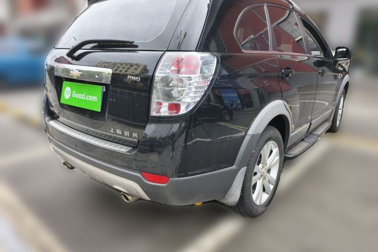 Used Chevrolet Captiva 2014 2.4L 4x4 Flagship Edition 7 Seats Rear Right 45 Deg
