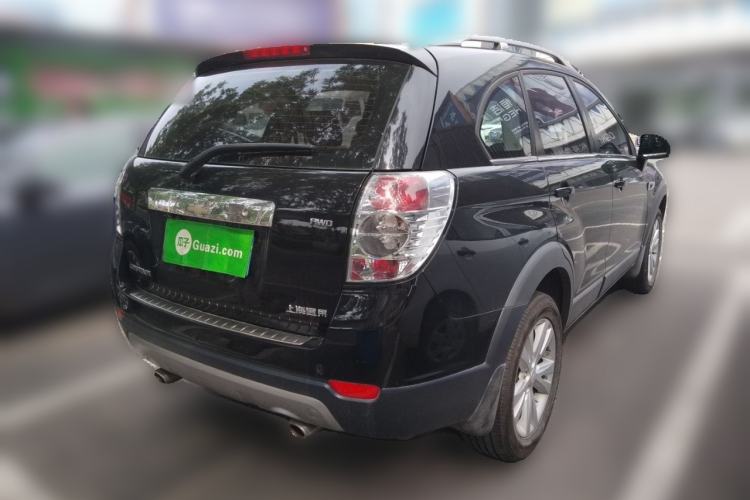 Used Chevrolet Captiva 2014 2.4L 4x4 Flagship Edition 7 Seats Rear Right 45 Deg