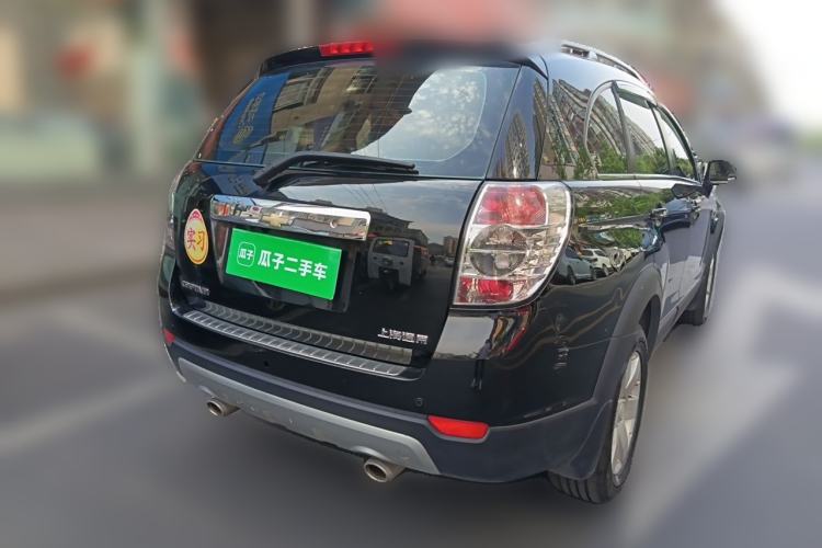 Used Chevrolet Captiva 2014 2.4L Two-Wheel Drive Urban Version 7 Seats Rear Right 45 Deg