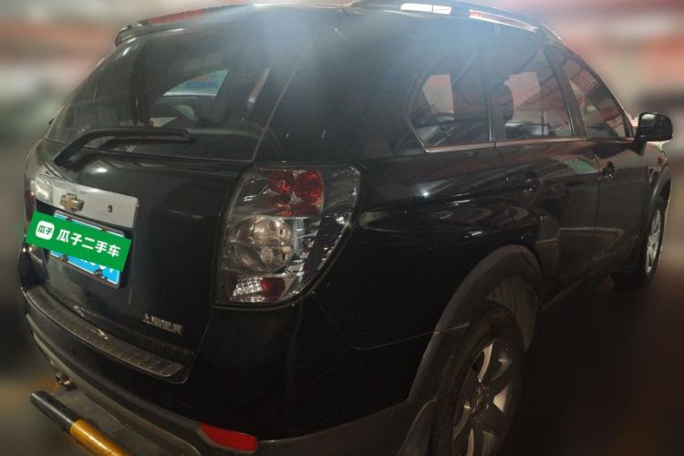 Used Chevrolet Captiva 2014 2.4L Two-Wheel Drive Urban Version 7 Seats Rear Right 45 Deg
