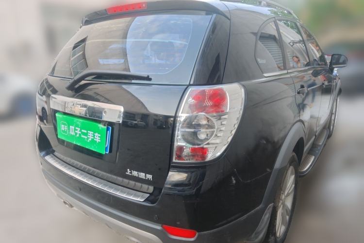 Used Chevrolet Captiva 2014 2.4L 4x4 Flagship Edition 7 Seats Rear Right 45 Deg