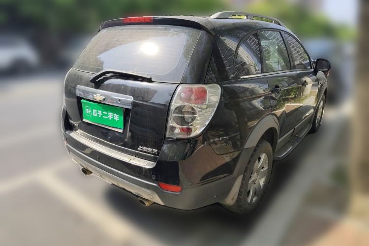 Used Chevrolet Captiva 2014 2.4L Two-Wheel Drive Urban Version 7 Seats Rear Right 45 Deg
