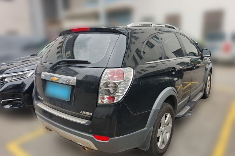 Used Chevrolet Captiva 2014 2.4L Two-Wheel Drive Urban Version 7 Seats Rear Right 45 Deg