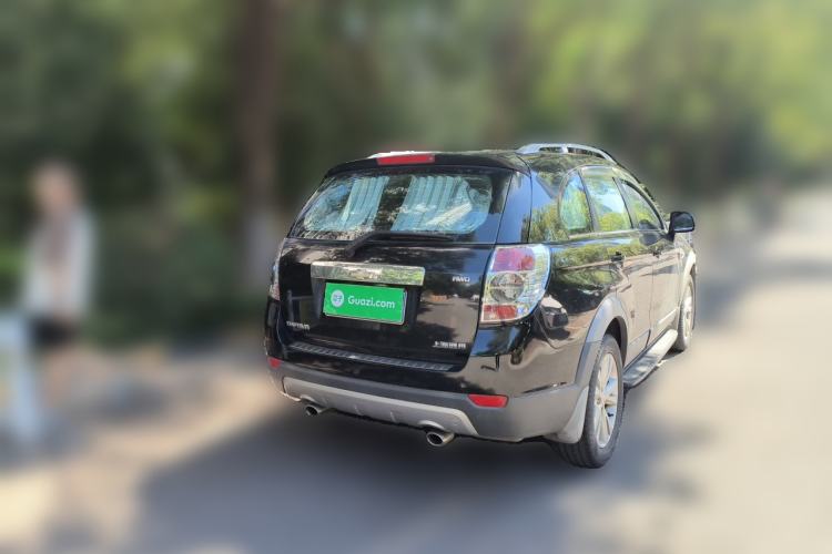 Used Chevrolet Captiva 2014 2.4L 4x4 Flagship Edition 7 Seats Rear Right 45 Deg
