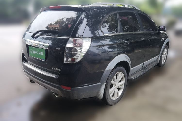 Used Chevrolet Captiva 2014 2.4L 4x4 Flagship Edition 7 Seats Rear Right 45 Deg