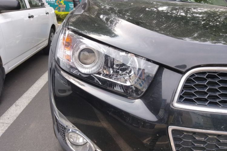 Used Chevrolet Captiva 2014 2.4L 4x4 Flagship Edition 7 Seats Right Front Headlight