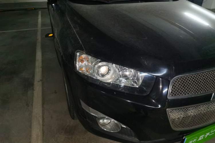 Used Chevrolet Captiva 2014 2.4L 4x4 Flagship Edition 7 Seats Right Front Headlight