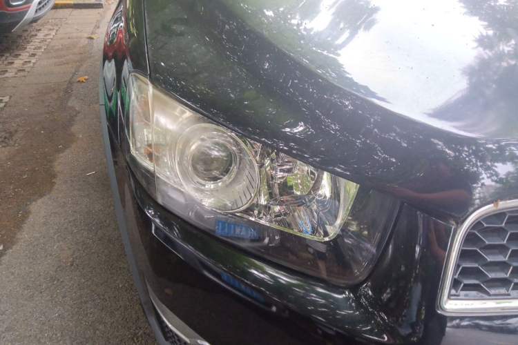 Used Chevrolet Captiva 2014 2.4L 4x4 Flagship Edition 7 Seats Right Front Headlight