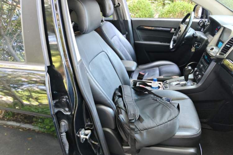 Used Chevrolet Captiva 2014 2.4L 4x4 Flagship Edition 7 Seats Right Front Seat