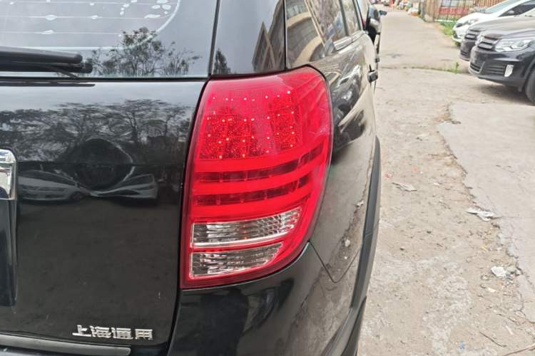 Used Chevrolet Captiva 2014 2.4L Two-Wheel Drive City Edition 5 Seats Right Rear Taillight