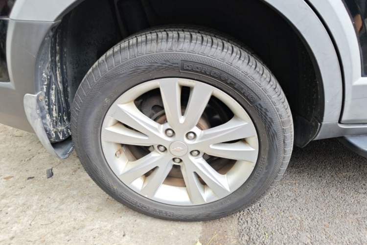 Used Chevrolet Captiva 2014 2.4L 4x4 Flagship Edition 7 Seats Right Rear Wheel Hub