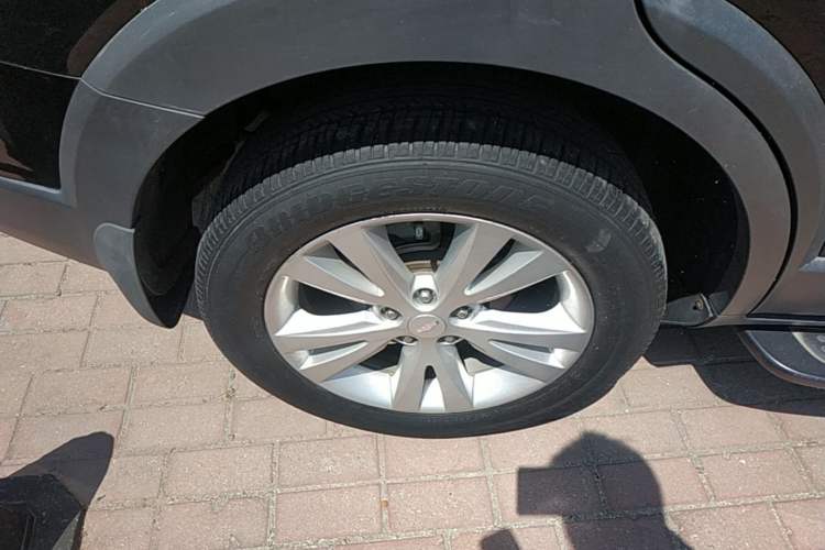 Used Chevrolet Captiva 2014 2.4L 4x4 Flagship Edition 7 Seats Right Rear Wheel Hub