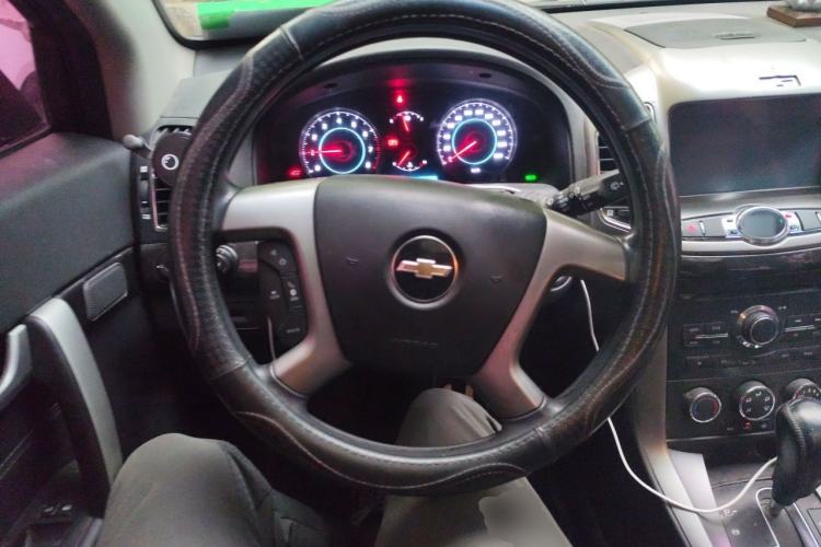 Used Chevrolet Captiva 2014 2.4L Two-Wheel Drive Urban Version 7 Seats Steering Wheel