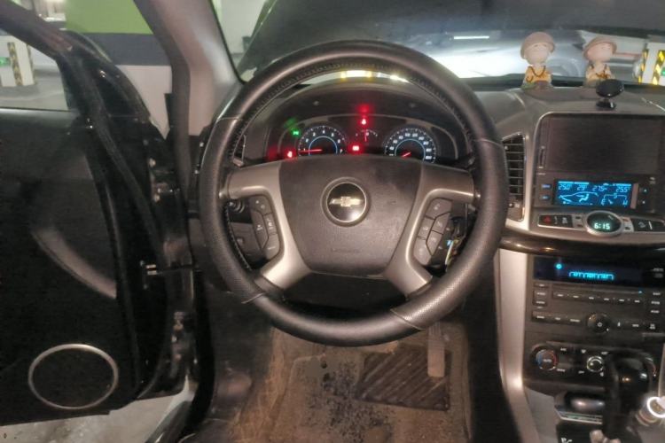 Used Chevrolet Captiva 2014 2.4L 4x4 Flagship Edition 7 Seats Steering Wheel