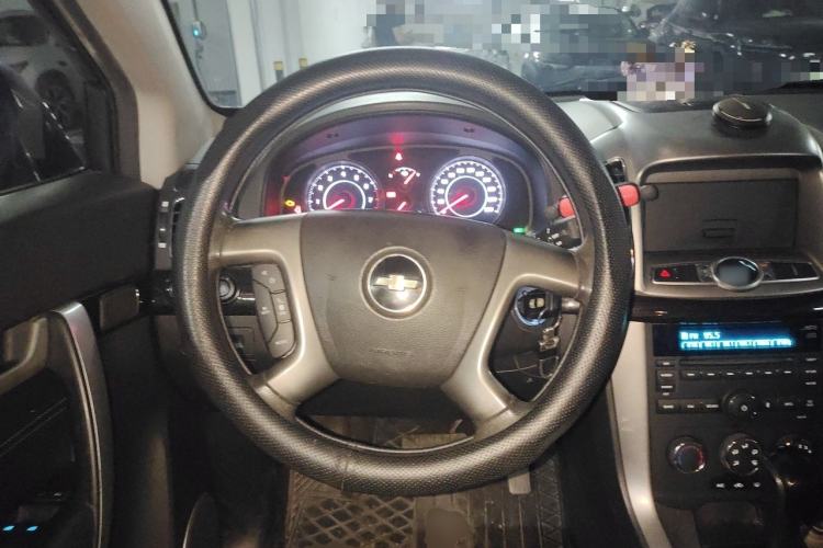 Used Chevrolet Captiva 2014 2.4L Two-Wheel Drive Urban Version 7 Seats Steering Wheel