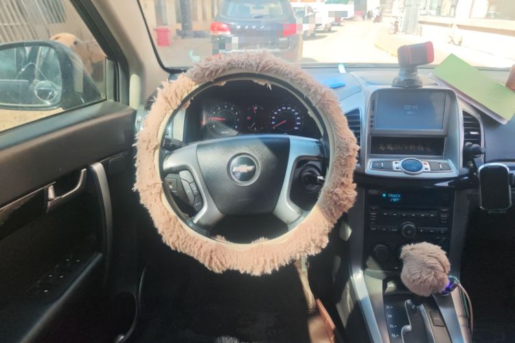 Used Chevrolet Captiva 2014 2.4L Two-Wheel Drive Urban Version 7 Seats Steering Wheel