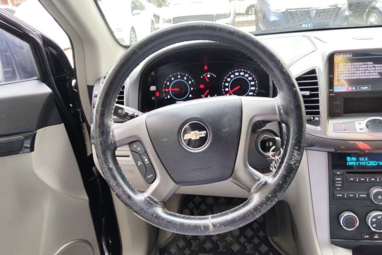Used Chevrolet Captiva 2014 2.4L Two-Wheel Drive City Edition 5 Seats Steering Wheel