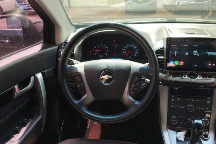 Used Chevrolet Captiva 2014 2.4L 4x4 Flagship Edition 7 Seats Steering Wheel