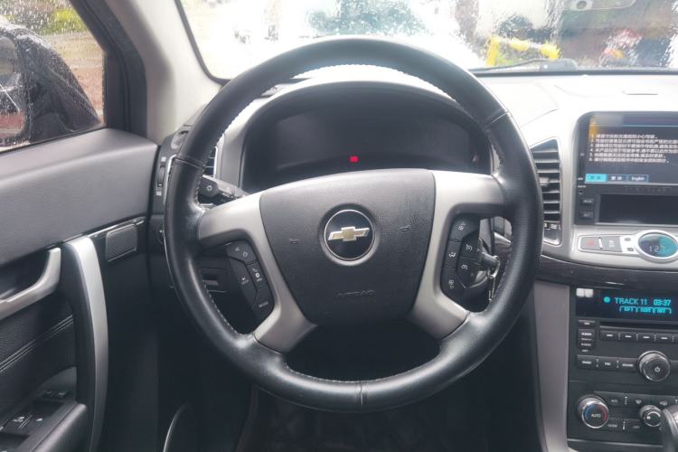 Used Chevrolet Captiva 2014 2.4L 4x4 Flagship Edition 7 Seats Steering Wheel