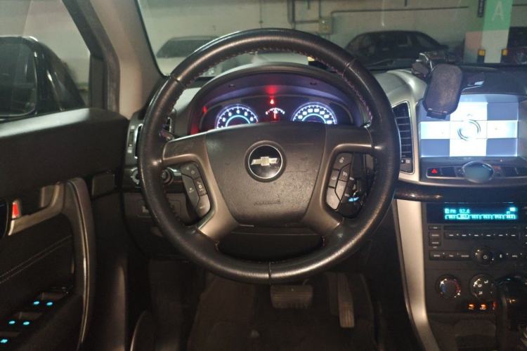 Used Chevrolet Captiva 2014 2.4L Two-Wheel Drive Urban Version 7 Seats Steering Wheel