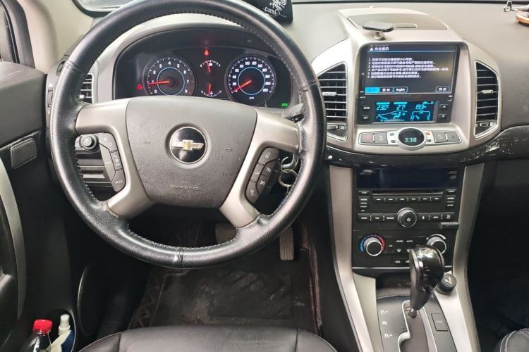 Used Chevrolet Captiva 2014 2.4L 4x4 Flagship Edition 7 Seats Steering Wheel
