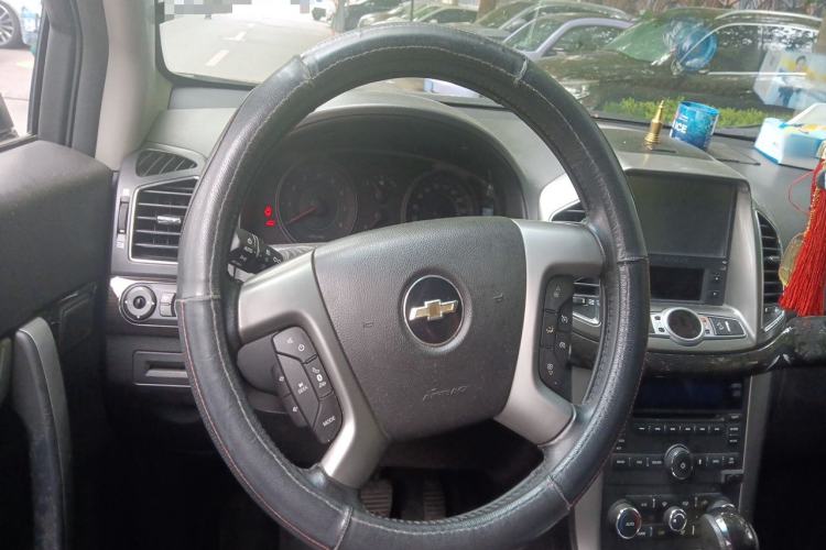 Used Chevrolet Captiva 2014 2.4L 4x4 Flagship Edition 7 Seats Steering Wheel