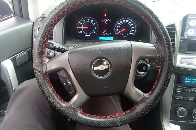 Used Chevrolet Captiva 2014 2.4L Two-Wheel Drive Urban Version 7 Seats Steering Wheel