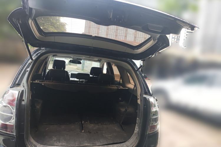 Used Chevrolet Captiva 2014 2.4L 4x4 Flagship Edition 7 Seats Trunk