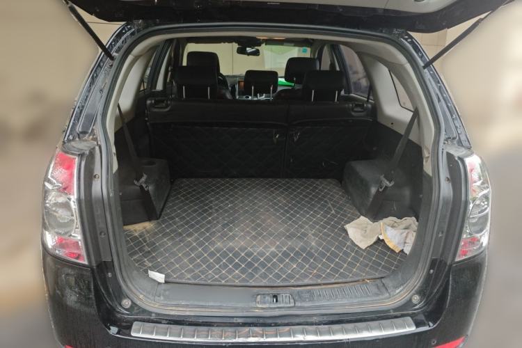 Used Chevrolet Captiva 2014 2.4L 4x4 Flagship Edition 7 Seats Trunk
