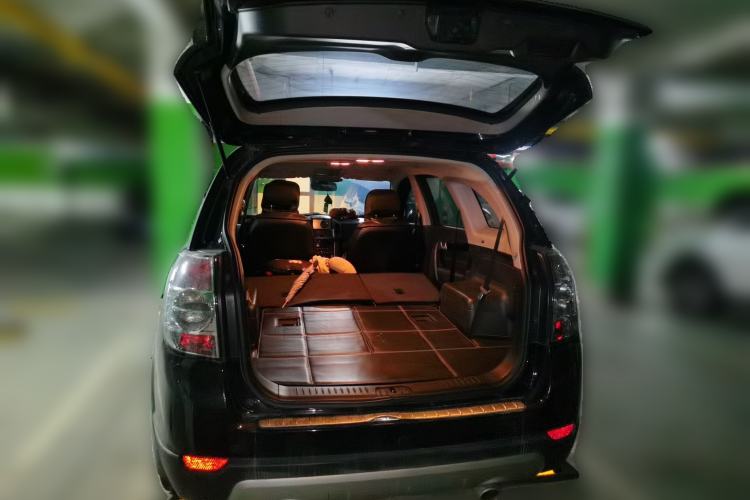 Used Chevrolet Captiva 2014 2.4L 4x4 Flagship Edition 7 Seats Trunk