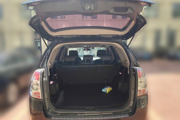 Used Chevrolet Captiva 2014 2.4L 4x4 Flagship Edition 7 Seats Trunk
