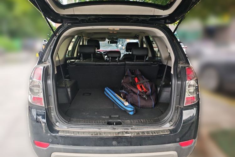 Used Chevrolet Captiva 2014 2.4L 4x4 Flagship Edition 7 Seats Trunk