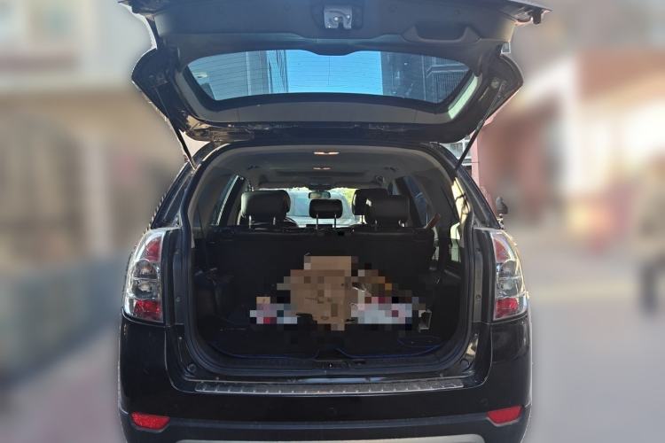 Used Chevrolet Captiva 2014 2.4L Two-Wheel Drive Urban Version 7 Seats Trunk