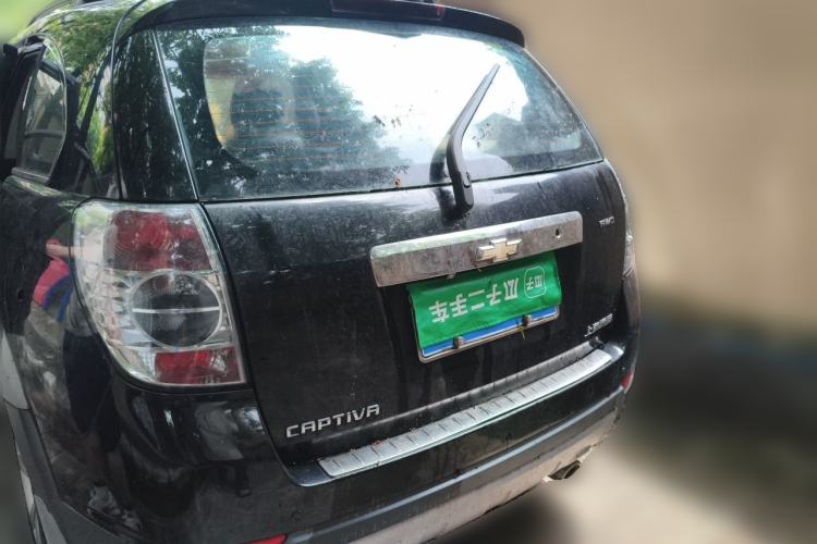 Used Chevrolet Captiva 2014 2.4L 4x4 Flagship Edition 7 Seats Trunk