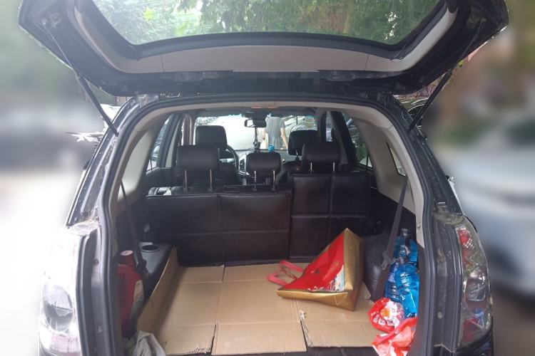 Used Chevrolet Captiva 2014 2.4L 4x4 Flagship Edition 7 Seats Trunk
