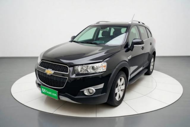 Ojetý Chevrolet Captiva 2014 2.4L Two-Wheel Drive Urban Version 7 Seats