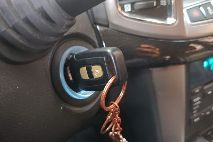 Used Chevrolet Captiva 2014 2.4L 4x4 Flagship Edition 7 Seats Vehicle Key