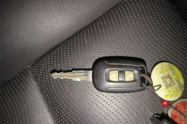 Used Chevrolet Captiva 2014 2.4L 4x4 Flagship Edition 7 Seats Vehicle Key
