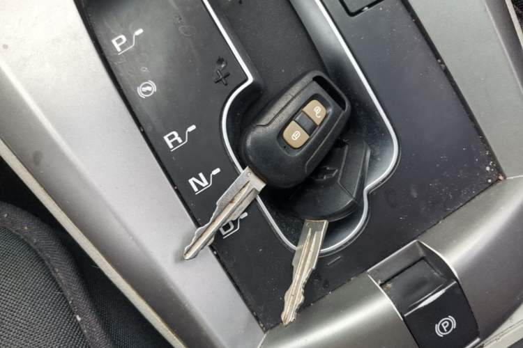 Used Chevrolet Captiva 2014 2.4L Two-Wheel Drive City Edition 5 Seats Vehicle Key