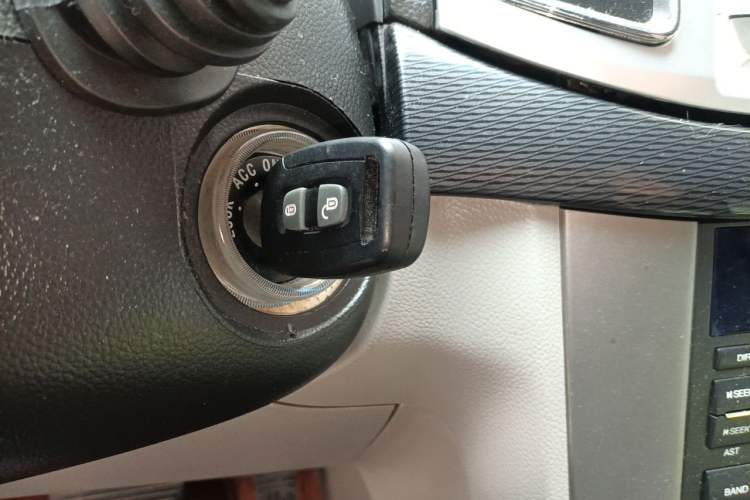 Used Chevrolet Captiva 2014 2.4L Two-Wheel Drive City Edition 5 Seats Vehicle Key