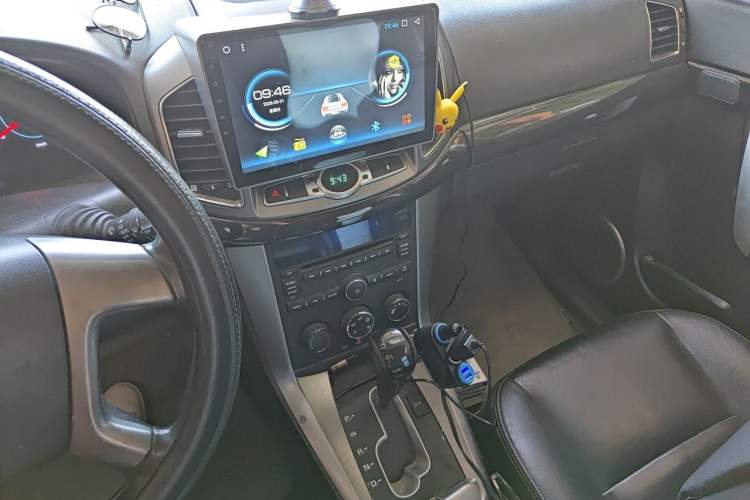Used Chevrolet Captiva 2014 2.4L Two-Wheel Drive Urban Version 7 Seats Audio And AC Panel