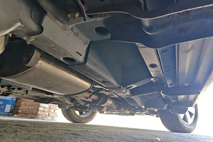 Used Chevrolet Captiva 2014 2.4L Two-Wheel Drive Urban Version 7 Seats Chassis Rear Right