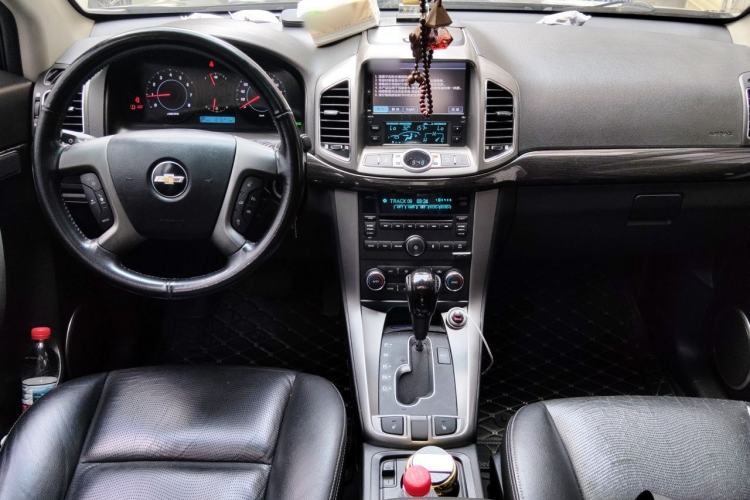 Used Chevrolet Captiva 2014 2.4L 4x4 Flagship Edition 7 Seats Center Console
