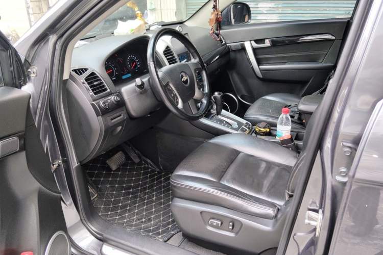 Used Chevrolet Captiva 2014 2.4L 4x4 Flagship Edition 7 Seats Driver Seat