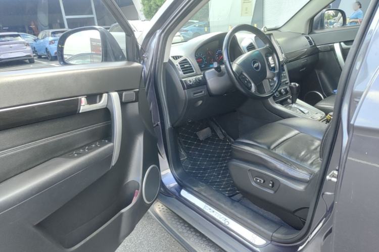 Used Chevrolet Captiva 2014 2.4L 4x4 Flagship Edition 7 Seats Driver Seat