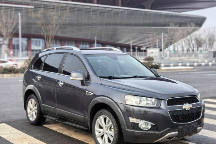 Used Chevrolet Captiva 2014 2.4L 4x4 Flagship Edition 7 Seats Exterior 1