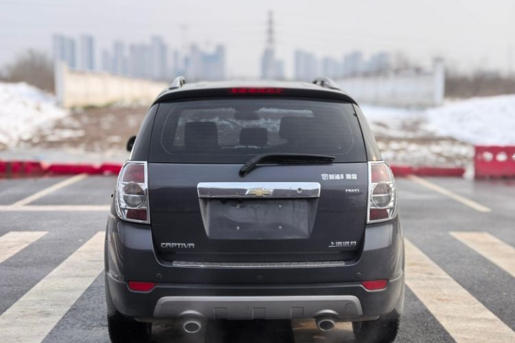 Used Chevrolet Captiva 2014 2.4L 4x4 Flagship Edition 7 Seats Exterior 3