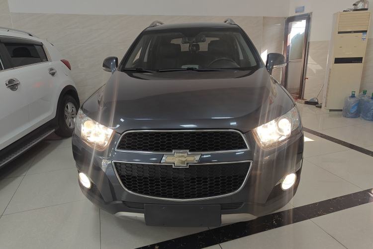 Used Chevrolet Captiva 2014 2.4L 4x4 Flagship Edition 7 Seats Front