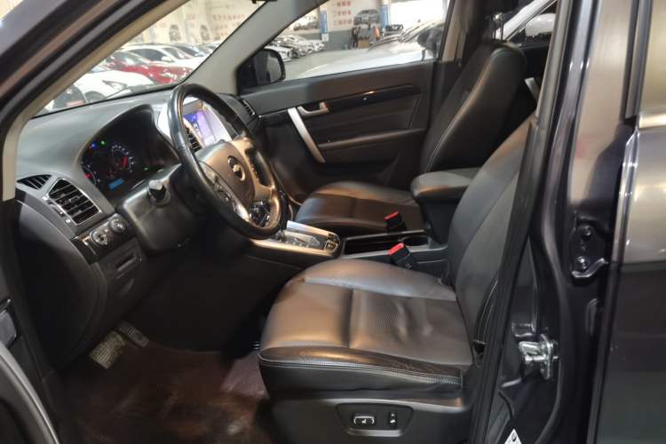 Used Chevrolet Captiva 2014 2.4L 4x4 Flagship Edition 7 Seats Left Front Seat